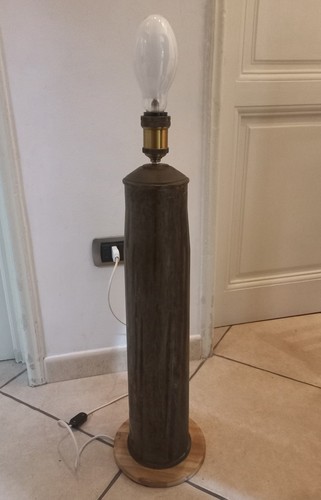 Lampada terra ricavata da - da,