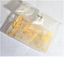 BUSTINA DI ACCESSORI IN