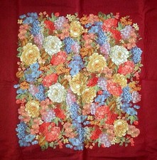 ARAZZO CENTRO TAVOLA 90x90: FIORI.
