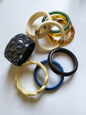 Lotto di 9 bracciali in