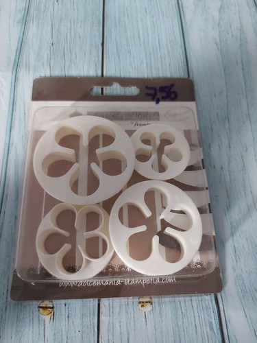 Tagliapasta fiori cake design - fiori,