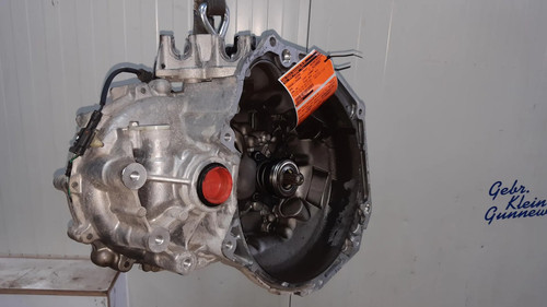 Cambio opel karl hatchback - karl,