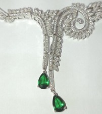 Girocollo, orecchini, anello e
