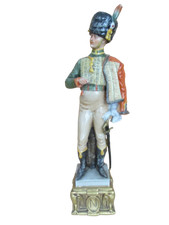 Statuina porcellana soldatino