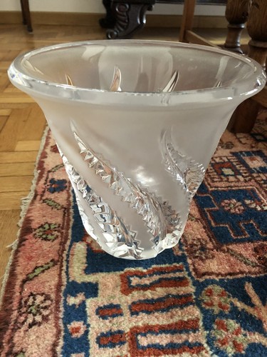 Lalique vaso in cristallo - lalique.,