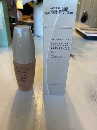 Avon beyond color perfecting - beyond,
