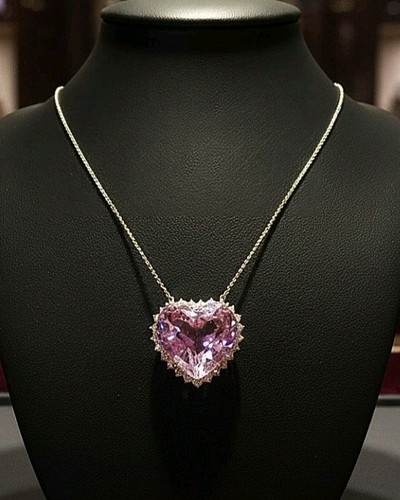 Collana con ciondolo cuore
