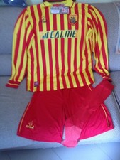 PANTALONCINI E CALZETTONI