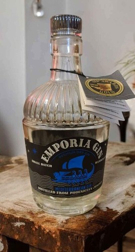 Bottiglia vuota emporia gin - bottiglia,