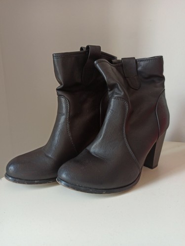 Stivaletto estivo 38 usato - 38,