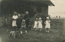 Bambini Con Cavallo a Dondolo