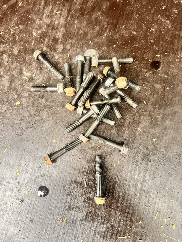 ♻️Bulloni carter lato