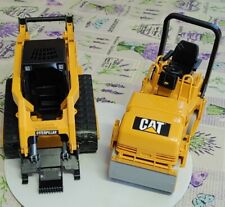 BRUDER Germany Escavatore e Rullo Compressore 'CAT' usati..leggere i dettagli