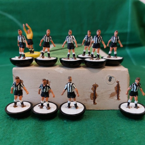 Mint subbuteo team - mint, ohw