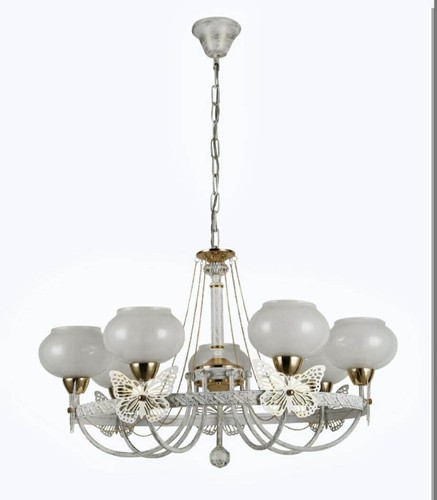 Lampadario classico bianco