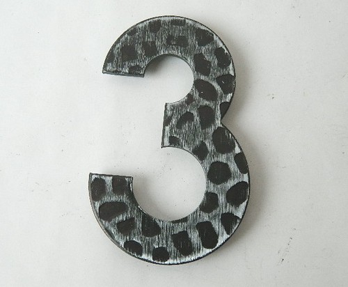 Numero civico tre - 3, "