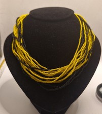 Collana di perline stile