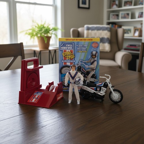Evel knievel stunt - evel,