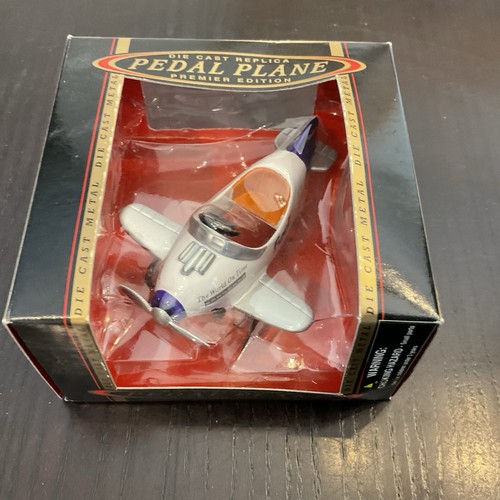 Golden wheel die cast replica - wheel,