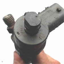 INIETTORE BOSCH CHRYSLER VOYAGER 2.5 2.8CRD 2005 0445110059