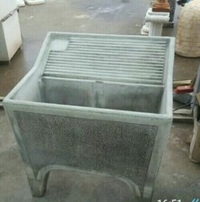 LAVATOIO PILOZZO IN CEMENTO