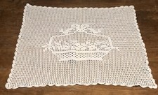 Centrino bianco vintage