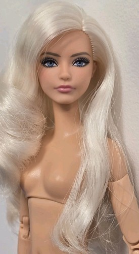 Karl mold nude made move - karl,