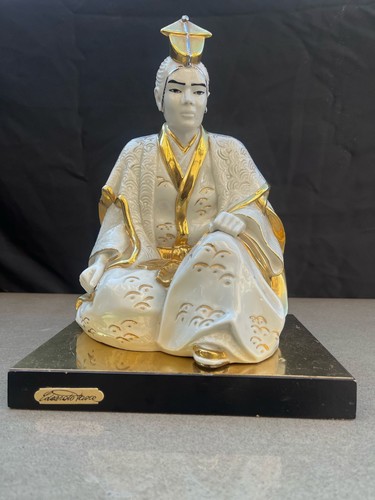 Statua porcellana edoardo - porcellana,