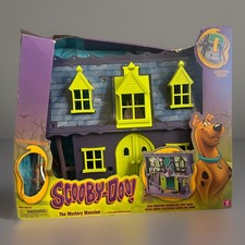 Scooby - Doo Mystery Mansion Playset - NUOVO SIGILLATO mai aperto; la scatola ha qualche danno