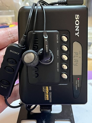 Sony portable radio - 🟡sony,