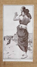 E' lui! Donna a piedi nudi con