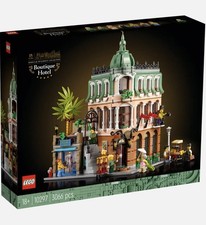 LEGO Icons 10297 Boutique
