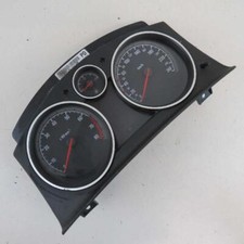 Quadro strumenti 13216682 per OPEL ASTRA 1.6 (L35) 2004-2010 usato (67288)
