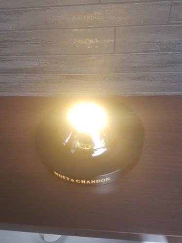 Moet chandon champagne - chandon,