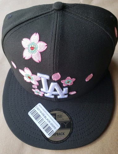 Takashi murakami mlb - takashi, world