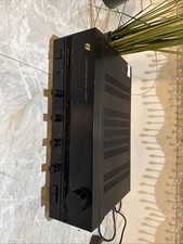 Amplificatore stereo integrato