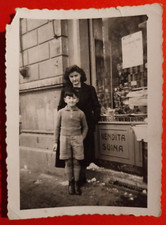 PHOTO FOTO DONNA NEGOZIO