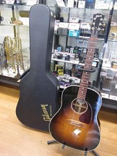 GIBSON J-45 STANDARD