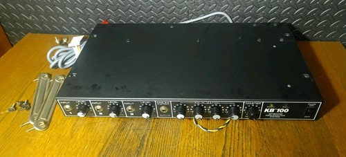 Amplificatore combinato peavey - amplificatore,
