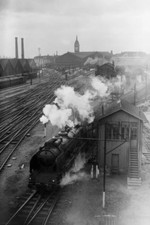 Train departing from Gare de Lyon Paris France 4x6 photo 