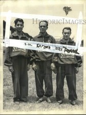 1932 Press Photo Walkers