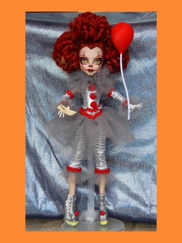 Pennywise custom doll - pennywise,