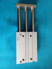 CAMOZZI CILINDRO COMPATTO GUIDATO PNEUMATICO  Camozzi Corsa 150 