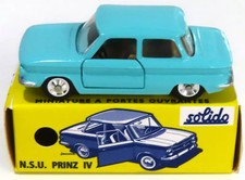 Auto in miniatura turchese