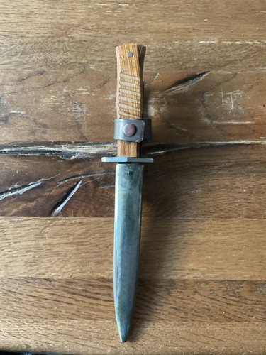 Coltello pugnale cattura cervi