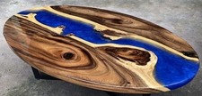 Tavolo rotondo blu fatto a