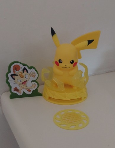 Figure pokemon pikachu kinder - figure,