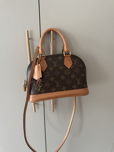 Louis vuitton monogram - alma, bb