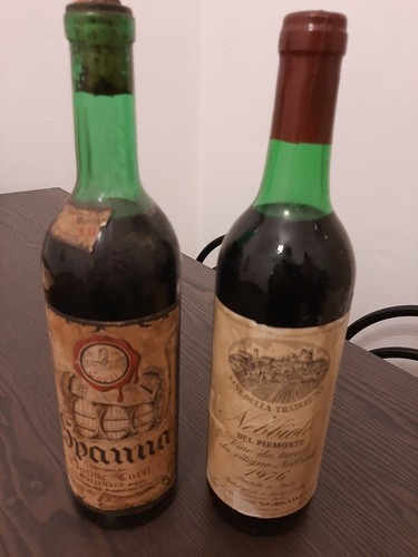 Coppia bottiglie vino nebbiolo - vino,