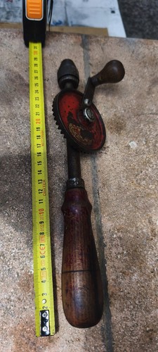 Antico trapano mano marca - a,